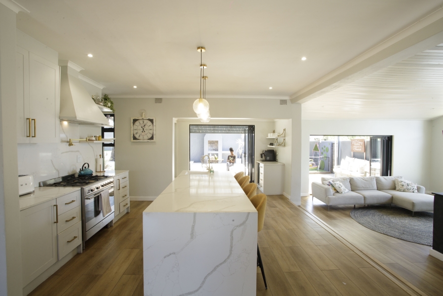 4 Bedroom Property for Sale in Loevenstein Western Cape